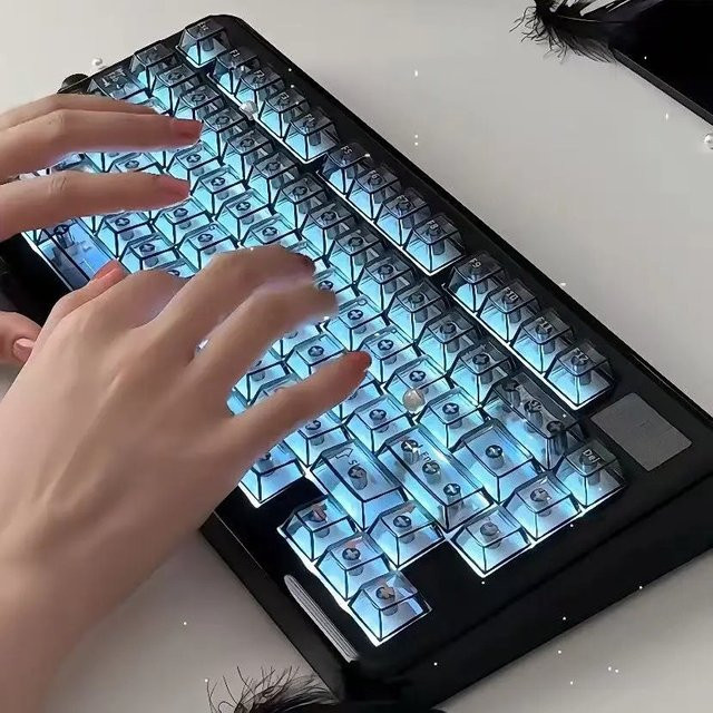 Schwarze transparente Kristall-Tastenkappen aus PC mit UV-Druck im Cherry-Profil für mechanische Tastaturen mit MX-Schaltern, 132 Tasten - Bild 1