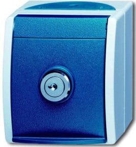 Busch-Jaeger Schutzkontakt-Steckdose 20 EWSL-53 abschliessbar Ocean Blau Aufputz - Bild 1