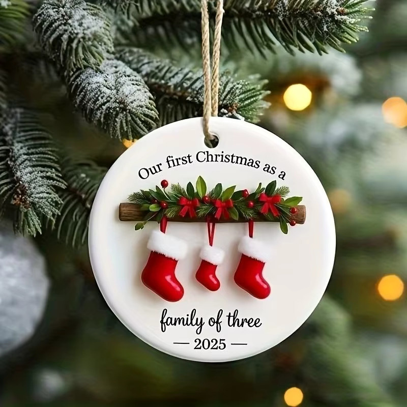 DUTRIEUX Keramik-Weihnachtsornament Familie von drei 2025 in Weiß zum Aufhängen für den Weihnachtsbaum - Bild 3