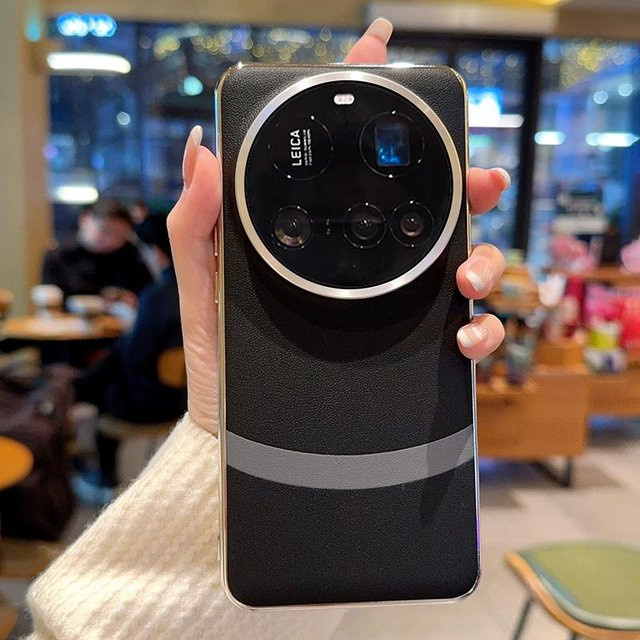 Handyhülle aus beschichtetem Leder für Xiaomi Mi 15 Ultra, 14 Ultra, 13 Ultra und 12 Ultra in Schwarz und Weiß mit Block-Design, anti-gelb und anti-fingerabdruckschützend - Bild 1