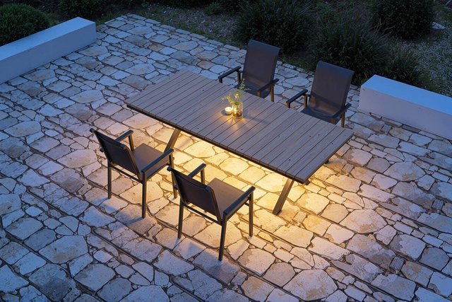 Kettler BasicPlus Pro Garten-Essgruppe in Anthrazit mit Tisch und 4 Stapelsesseln aus Aluminium und Holzimitat - Bild 1
