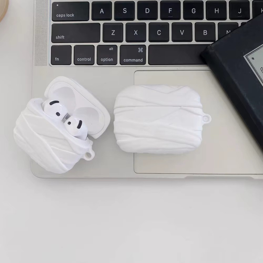 Kreative 3D Mumien-Kopfhörerhülle aus Silikon für Apple AirPods Pro und AirPods (Modelle 1, 2, 3, 4) in Weiß mit Anhänger - Bild 5