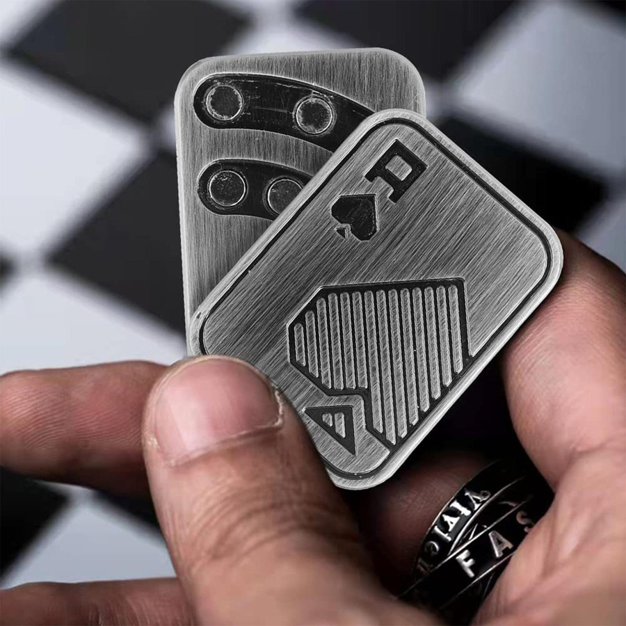 Koogeelife Poker Push Card Magnetischer Metall Poker Slider - Bild 1