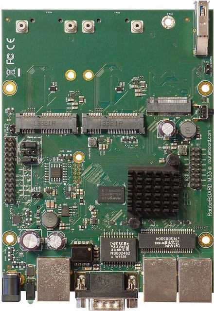Mikrotik RBM33G Kabelrouter mit Ethernet/LAN, USB-C und LTE/5G Unterstützung in Schwarz, Grün und Grau - Bild 1