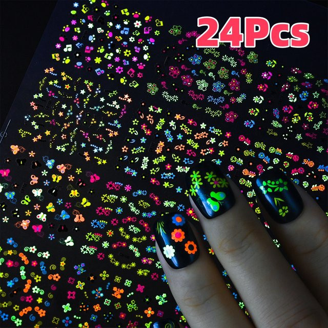 MAFANAILS Nail Art Aufkleber, 3D Blumen und Schmetterling, Glänzend, 24 Stück - Bild 1