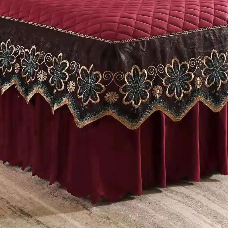 Luxuriöser gesteppter Bettrock aus warmem Samt in Rot, King-Size, B/T: 180 x 220 cm - Bild 2