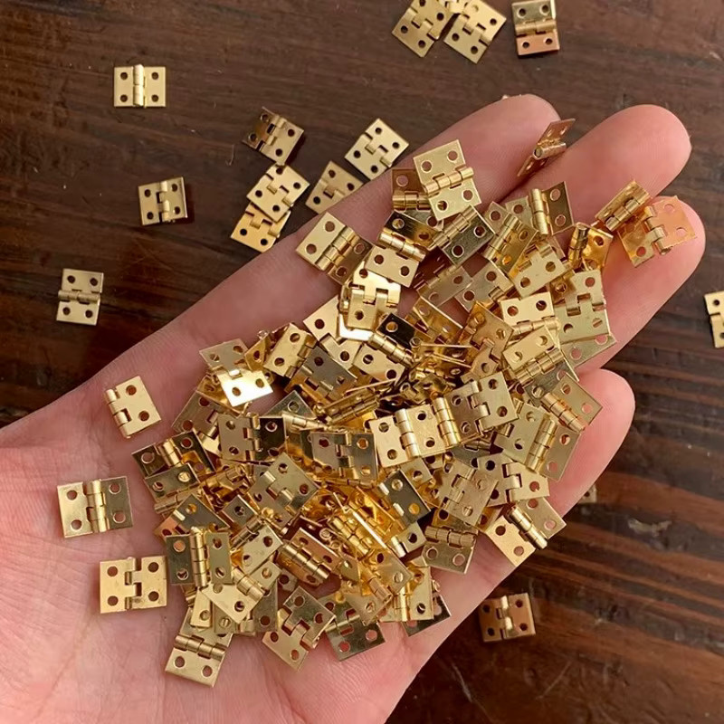 Mini-Scharniermodell aus Stahl in Gold für Schmuckkästchen und Verpackungsboxen - Bild 4