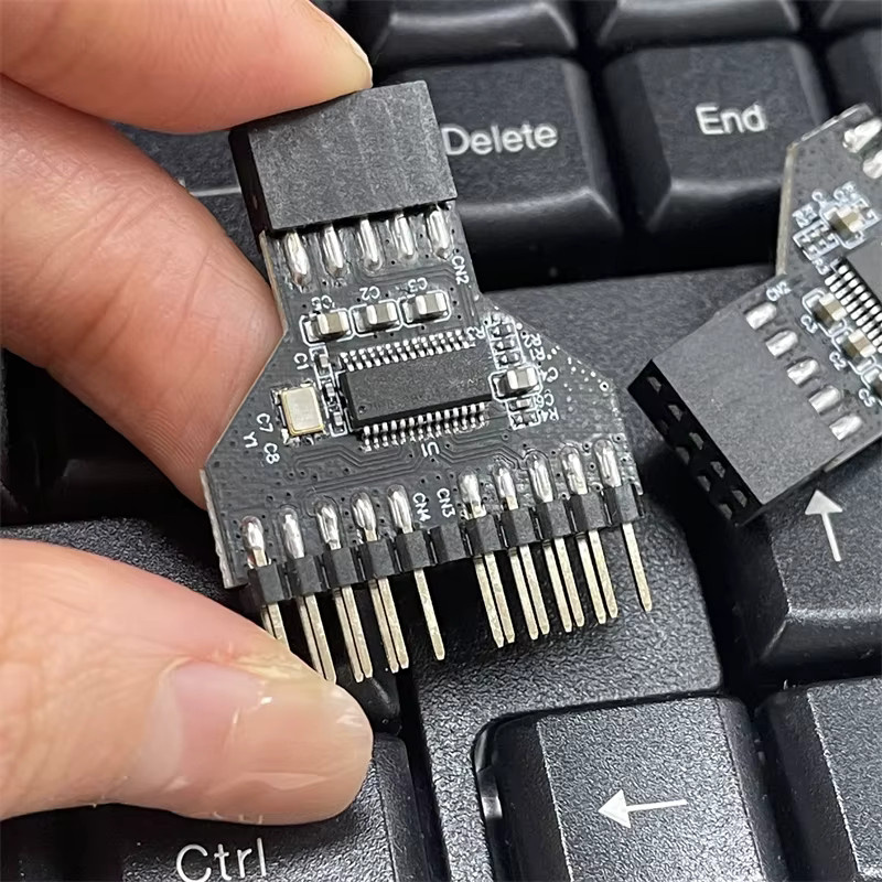 OULLX USB 2.0 9-Pin 1 auf 2 Splitter Adapter Schwarz zur Unterverkabelung und Frontplattenverlängerung für PC Mainboard - Bild 2