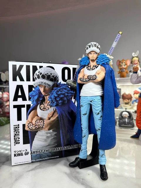 Bandai One Piece Battle Suit AS Trafalgar Law Anime Figur in Rot - Bild 1