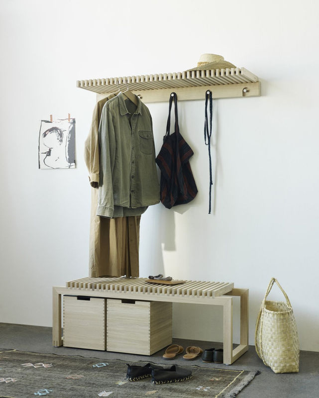 Fritz Hansen Skagerak Cutter Garderobe aus Holz in Braun - Bild 2