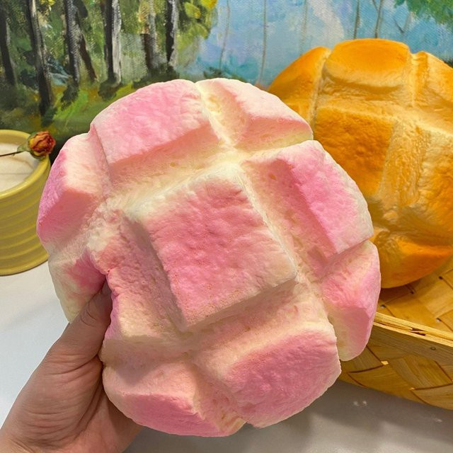 A Family Of Home Textiles Ananasbrötchen Squishy, rosa - Bild 1