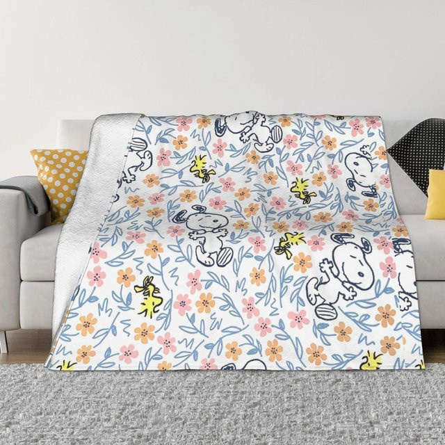 Snoopy Flauschige Überwurfdecke als gemütliche Tagesdecke für Sofa und Bett, Mehrfarbig, B/T: 150 x 200 cm - Bild 1