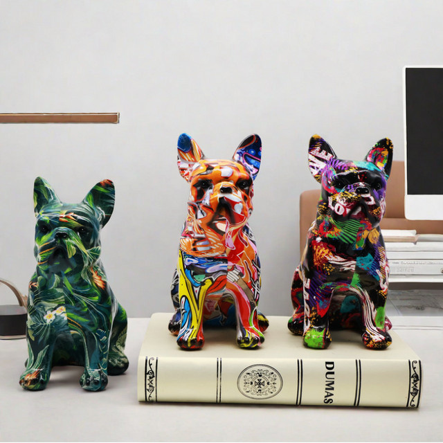 DEANSEN Französische Bulldogge Statue in Graffiti-Optik, bunte Hundefigur aus Harz für dein Home Office oder Desktop, Nordic Design - Bild 1