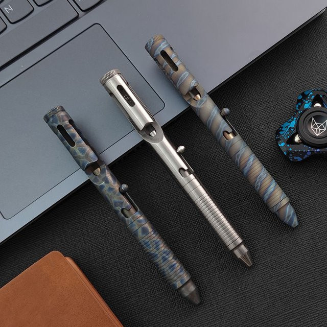Multifunktionaler taktischer Stift aus Aluminiumlegierung in Schwarz als tragbares Outdoor-EDC-Gerät und Notfall-Fensterbrecher-Werkzeug - Bild 1