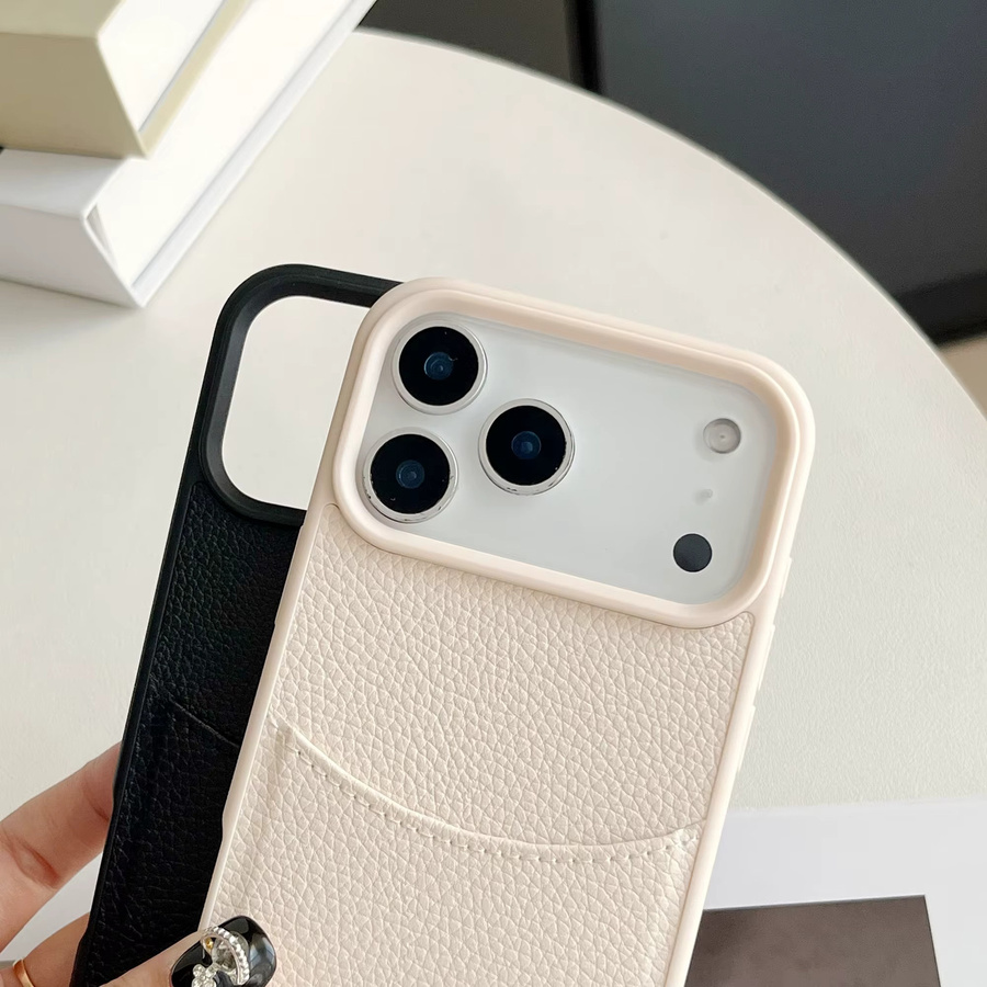 Personalisierte iPhone Einsatzkartenhülle aus luxuriösem PU-Leder mit Gold-Heißfolienprägung für Apple iPhone 12 bis 17 Pro Max Plus Air in Schwarz oder Gold - Bild 4