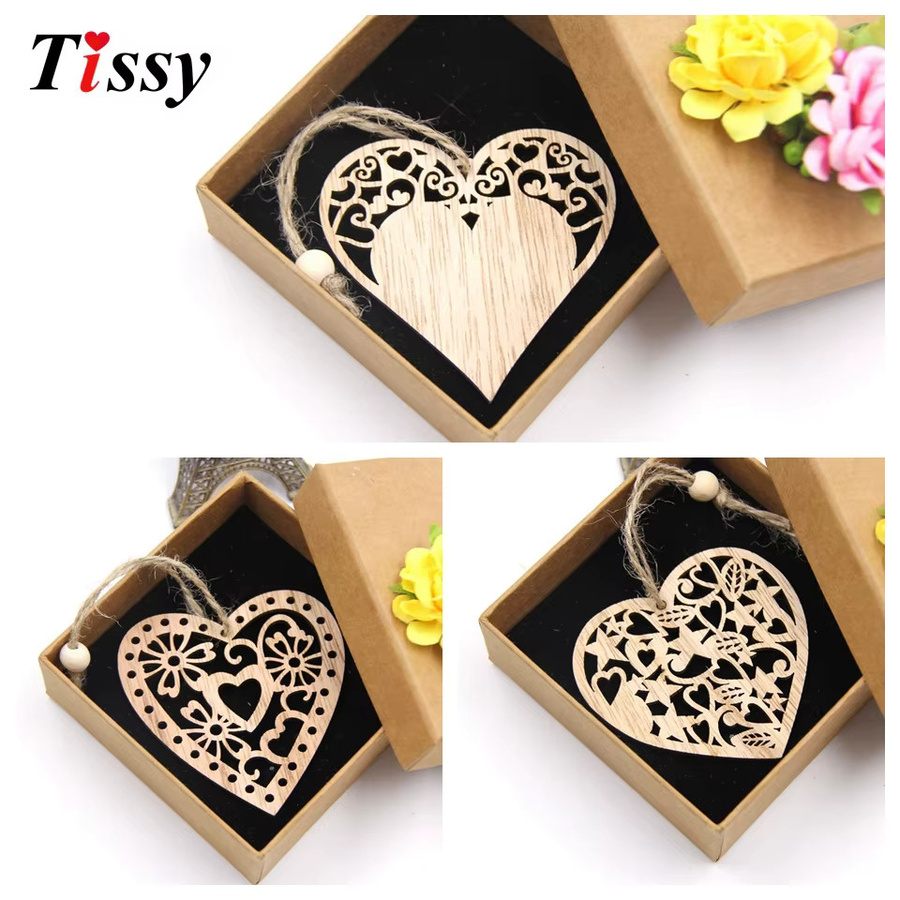 Tissy 12er Set Holz Anhänger in Herzform braun für DIY Dekorationen zu Hochzeit, Weihnachten oder Valentinstag - Bild 2