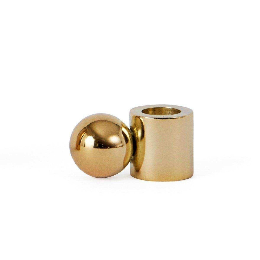 Oyoy Palloa Kerzenhalter in Gold mit Messingbeschichtung und minimalistischem Design - Bild 1