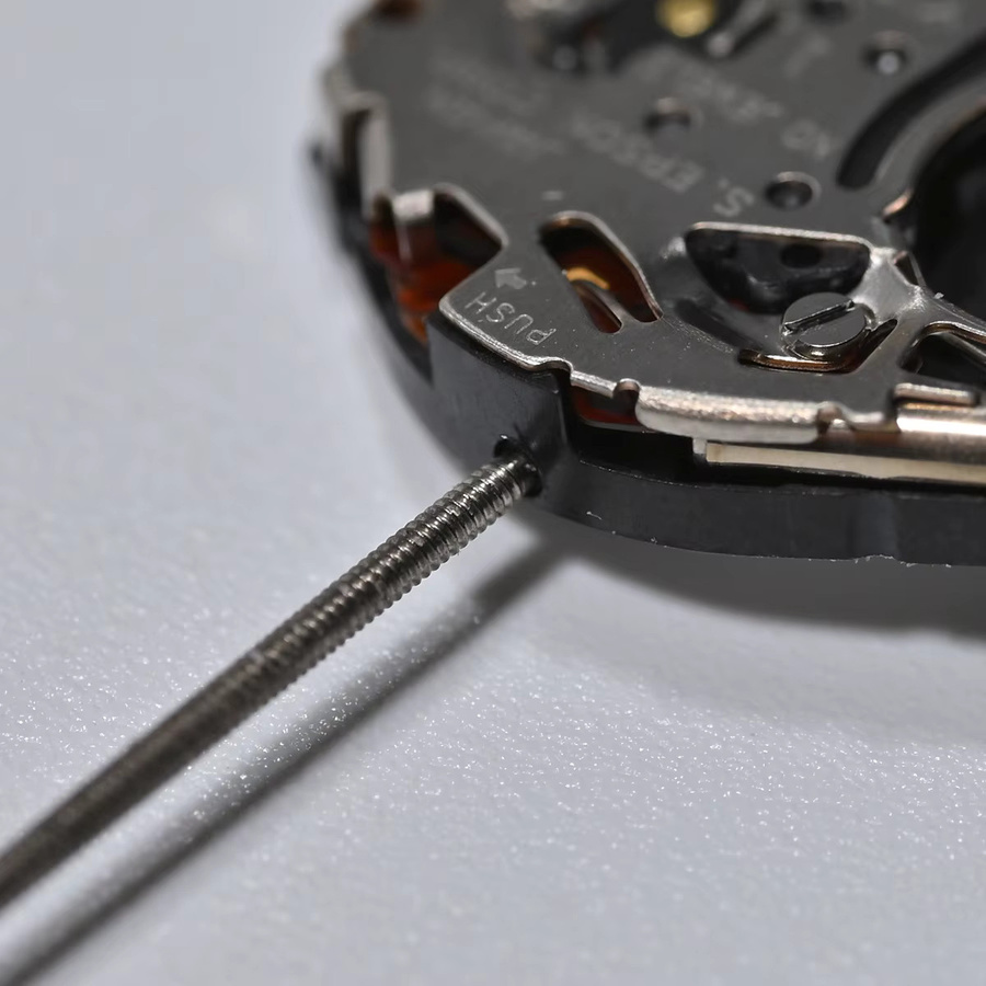 CHIICSMART Ersatz-Quarzwerk Y121 mit Uhrenwerkstift, Silber - Bild 2