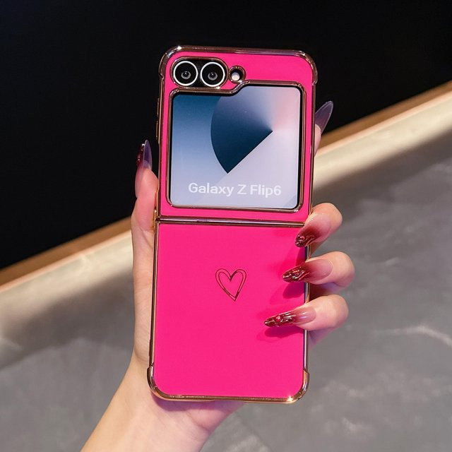 Silikonhülle mit Liebesherz für Samsung Galaxy Z Flip 5, Z Flip 6, Z Flip 7 und Z Flip7 FE in Pink - Bild 1