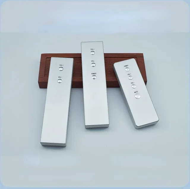Nvarcher Infrarot Lern-Fernbedienung aus Aluminiumlegierung in Silber für Verstärker - Bild 1