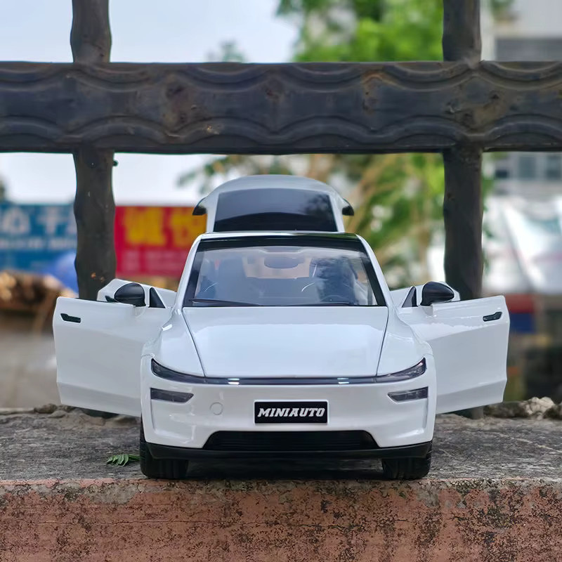 MAKEDA Modell Y 2026 SUV, Automodell, 1:24, Metall, mit Sound und Licht - Bild 4