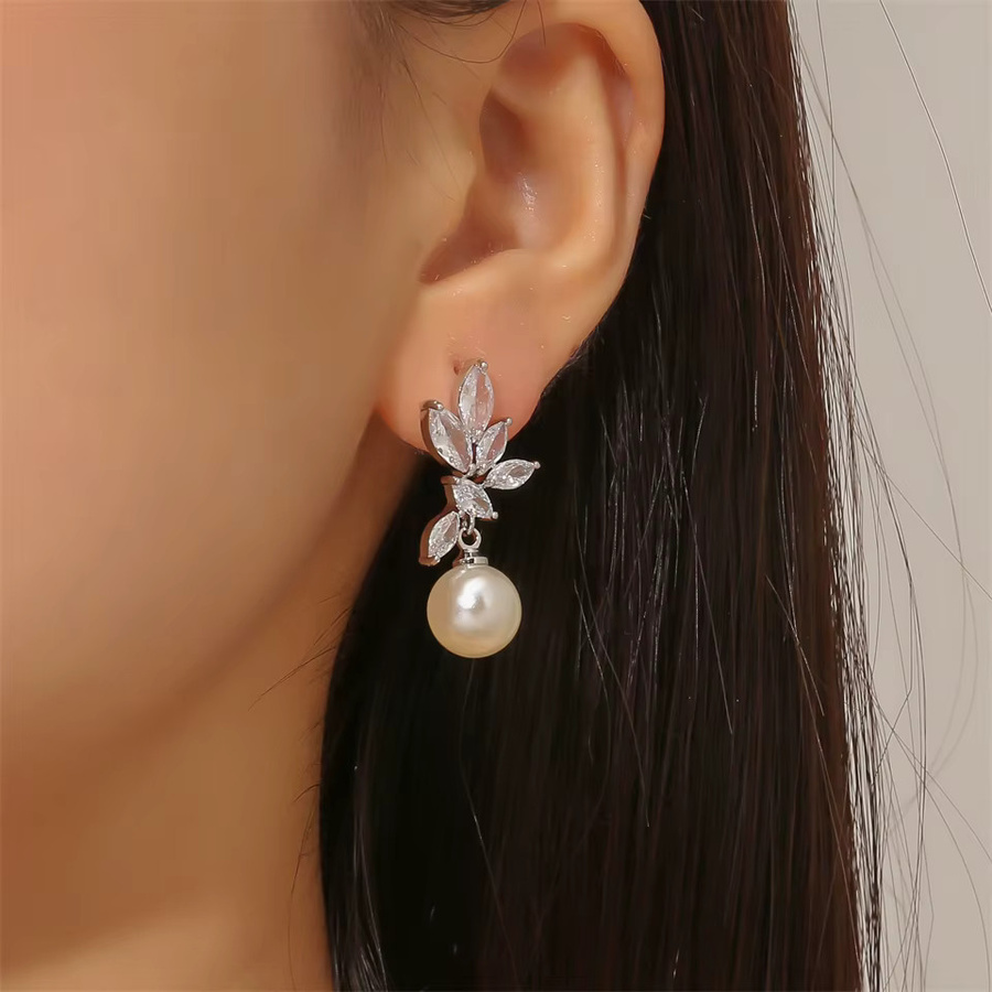 ZAKOL Ohrringe, Blattform, Zirkonia, Perle, Damen - Bild 2