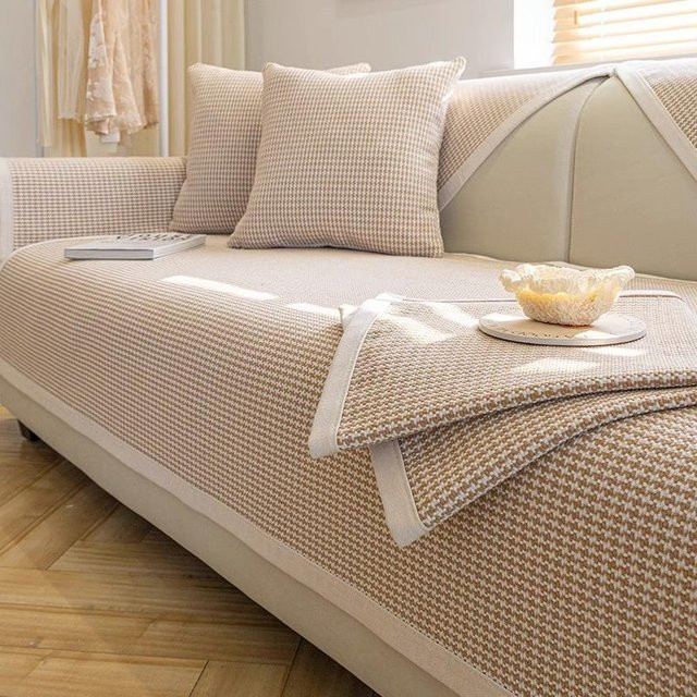 Rutschfestes Sofakissen aus Baumwolle und Leinen in Beige, B/H: 70 x 70 cm - Bild 1