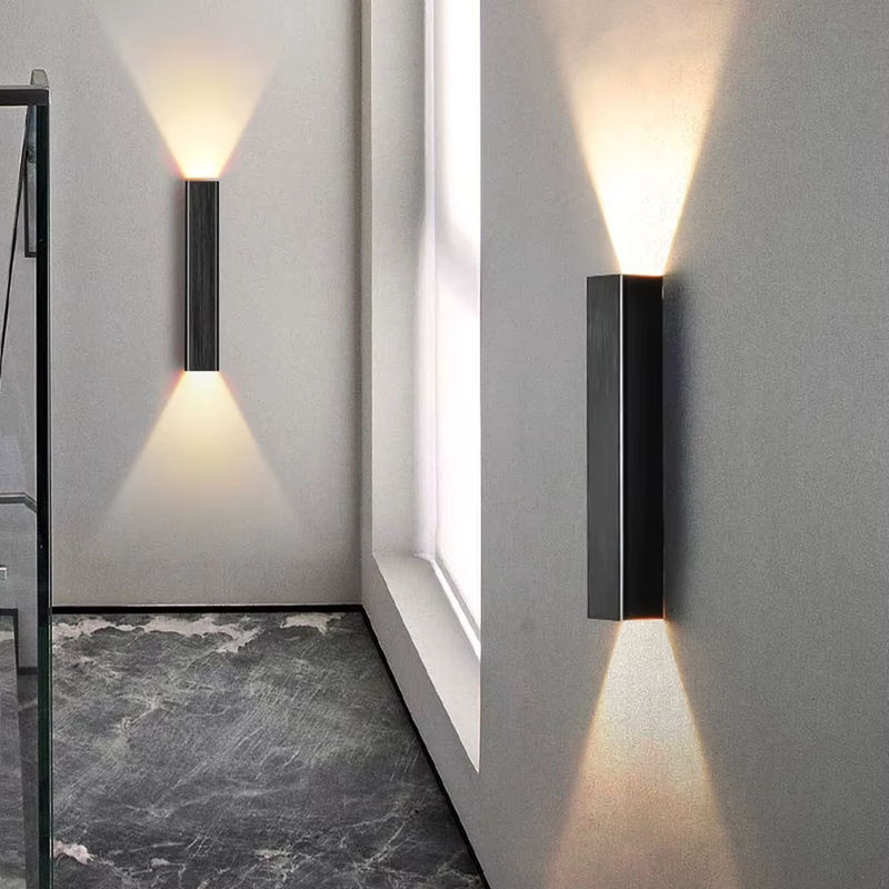 Moderne LED Wandleuchte Feiyunlux aus Aluminium für Wohnzimmer Schlafzimmer und Flur in Silber oder Gold/Messing - Bild 2