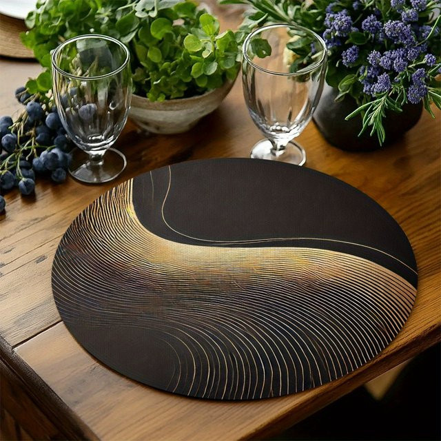 VIKAMA Runde Platzsets aus Kunstleder mit modernem Linien-Design in Schwarz, 4 oder 6 Stück im Set - Bild 1