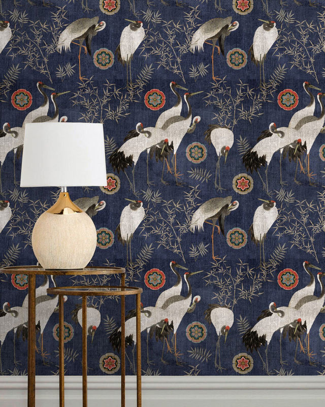 MINDTHEGAP Mural Wallpaper Tsuru Indigo Blau mit floralem und orientalischem Design - Bild 2