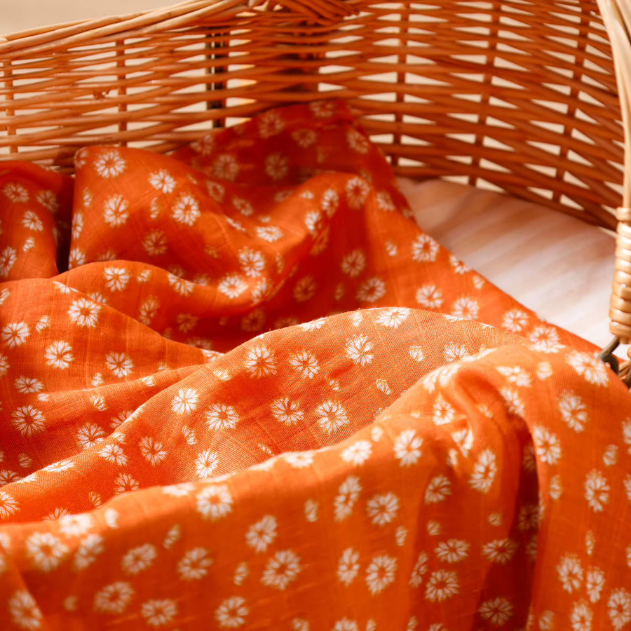 Kangobaby 3-teiliges Set aus atmungsaktiver Baby-Musselin-Baumwolle, Wickeldecke und Badetuch, Farbe: Orange Floral, B: 120 cm, T: 110 cm - Bild 2