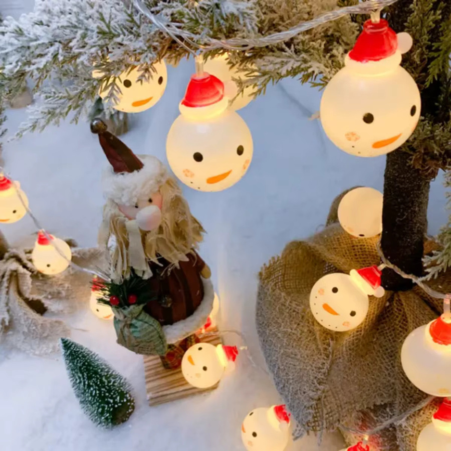 Peach Forest LED Lichterkette mit Bär, Joker und Schneemann in Multicolour, batteriebetrieben für deine Weihnachtsdekoration im Innenbereich - Bild 2