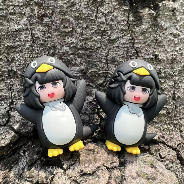Gugugaga Kleiner Pinguin-Verwaltungsbeamter, PVC-Figur, Einzelfigur - Bild 1