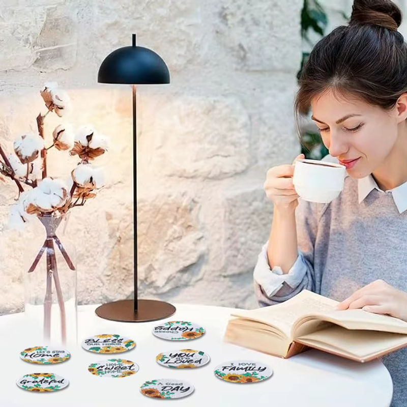 8-teiliges DIY-Diamant-Malerei-Kunstset mit floralem Buchstabenmuster und mehrfarbigen Kristall-Mosaik-Untersetzern aus Kunststoff - Bild 3