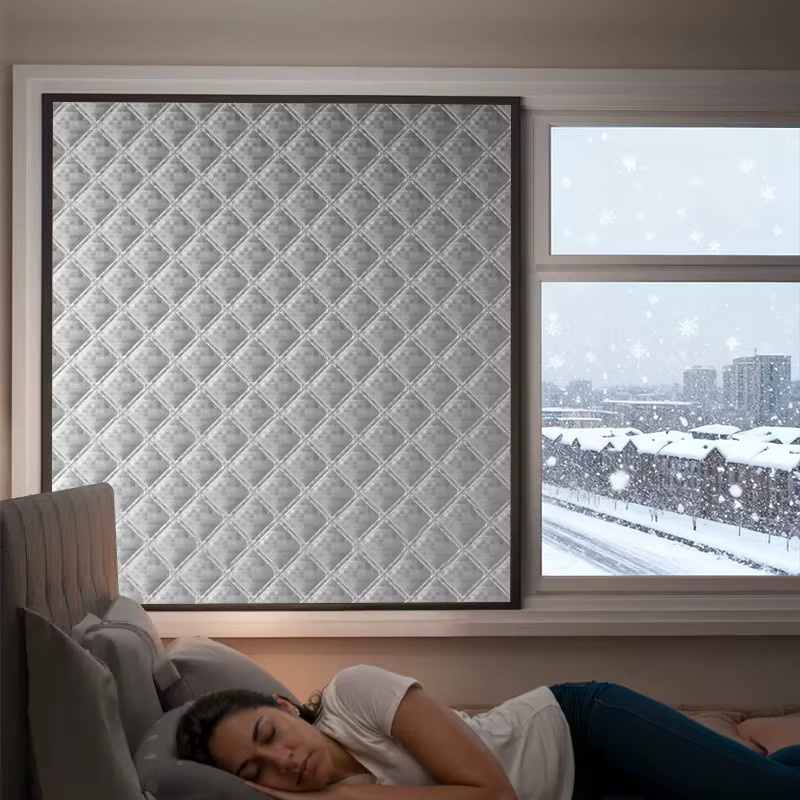 TranquilTouch Winter-Fenster-Isolierfolie selbstklebend, dicker Thermoaufkleber als winddichter und wärmebehaltender Glasschutz - Bild 5