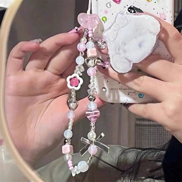 Rosa Liebe DIY Perlen Telefonkette und Kamera-Gurt in Pink als Zubehör für dein Smartphone oder deine Kamera - Bild 1