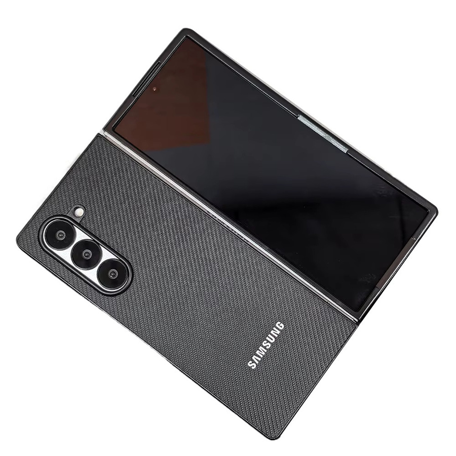 Stoßfeste Handyhülle mit Kohlefaser-Muster und mattem Finish für Samsung Galaxy Z Fold 3 4 5 6 7 in Schwarz - Bild 4