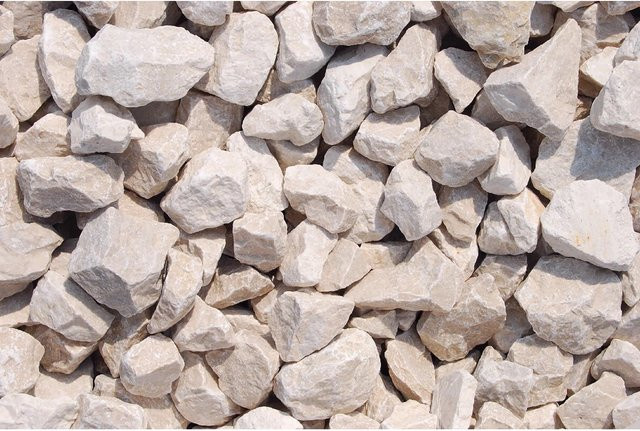 Marmorbruch Chateau-Beige Dekosteine für den Garten, Körnung 25 - 50 mm, 1000 kg Big-Bag - Bild 1