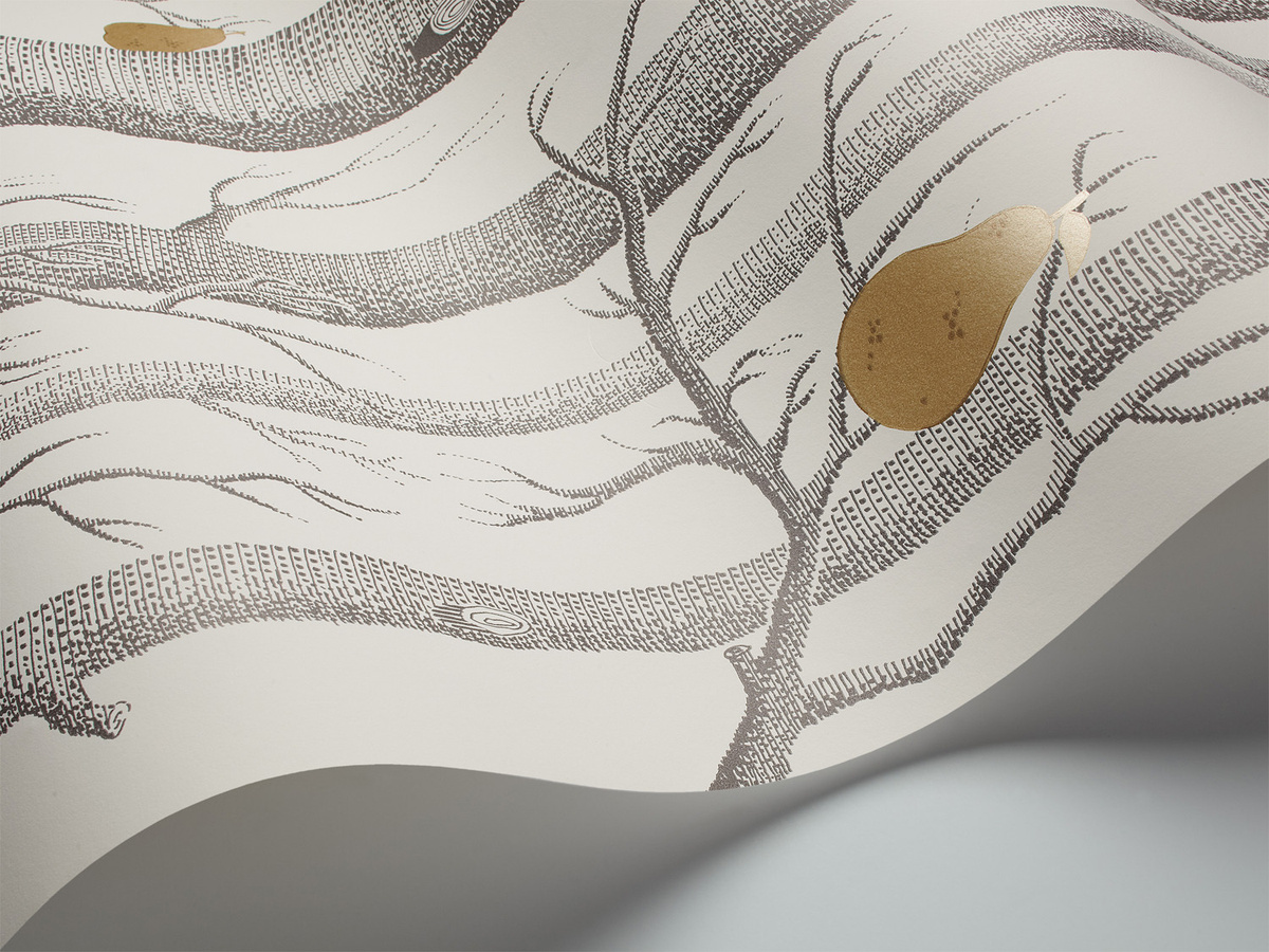Cole & Son Tapete Woods & Pears in Linen/Charcoal/Gold mit botanischem Design - Bild 1