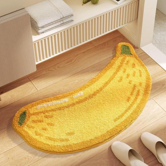 Saugfähiger Badezimmerteppich mit Bananen-Motiv von yiluwhc in Gelb, waschbar und weich - Bild 1