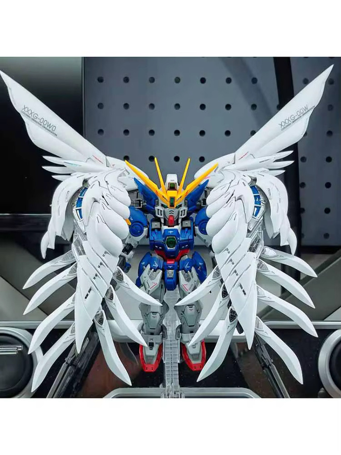 Bandai MGSD Wing Zero Custom EW Angel Feather-Drop Modellbausatz in Weiß mit Wasserabziehbildern - Bild 5