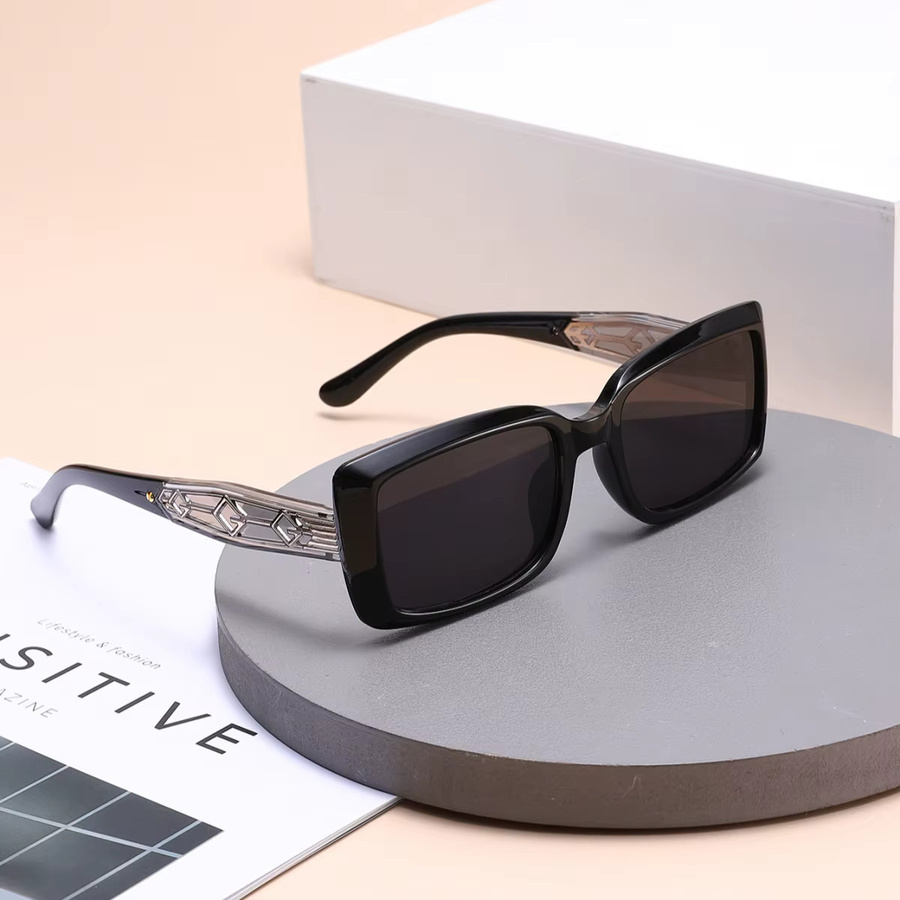 AINII Accessoires im Retro-Stil - Bild 3
