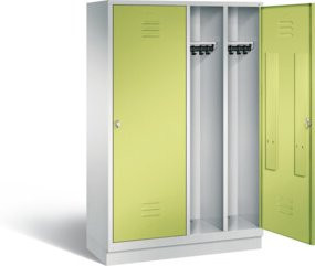 C+P Spind Classic mit Front in Viridingrün und Korpus in Lichtgrau, H 180 x B 119 x T 50 cm - Bild 1