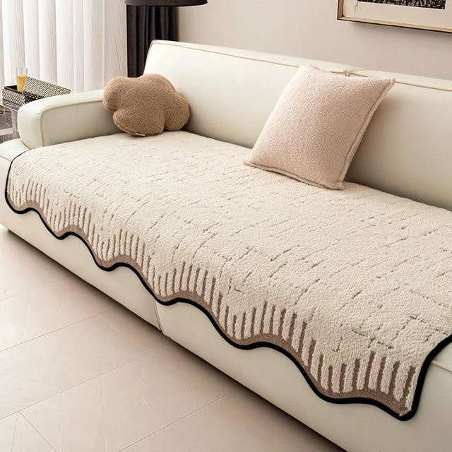 Beiges Alien-förmiges Sofakissen aus weichem Plüsch, L-förmige Couchauflage für das Wohnzimmer, B/B: 70 x 70 cm - Bild 1
