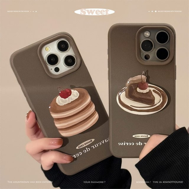 Stoßfeste iPhone Schutzhülle mit Koreanischem Cartoon Kirsche Kuchen Souffle Design in Braun für iPhone 17 16 15 14 13 12 Pro Max - Bild 1