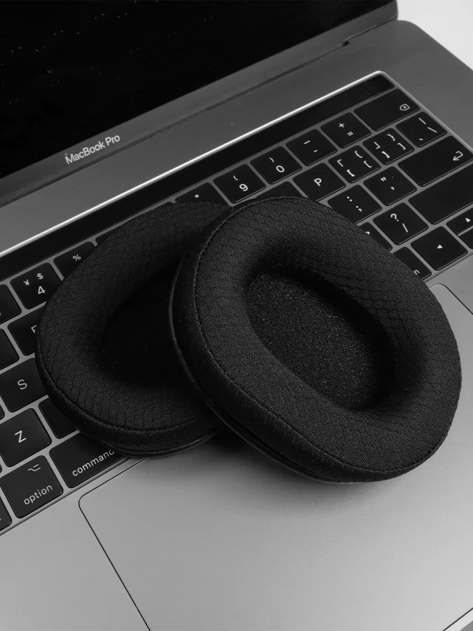 Baseus Ersatz-Ohrpolster aus Mesh-Gewebe und Memory-Schaum für Bowie H1S, H1i und H1 PRO in Schwarz - Bild 4