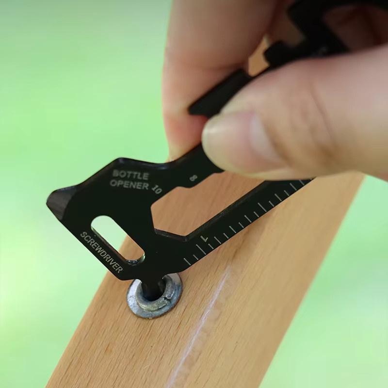 Multifunktionaler Werkzeug-Schlüsselanhänger von AXE SHAN als Flaschenöffner und Schraubendreher in Schwarz für Camping und Outdoor-Aktivitäten - Bild 5