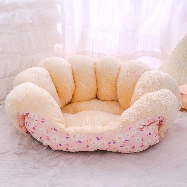 Warmes Katzenbett Nest aus superweichem Plüsch für Katzen und kleine Hunde, Farbe: Pink, B/T/H: 50 x 36 x 21 cm - Bild 1