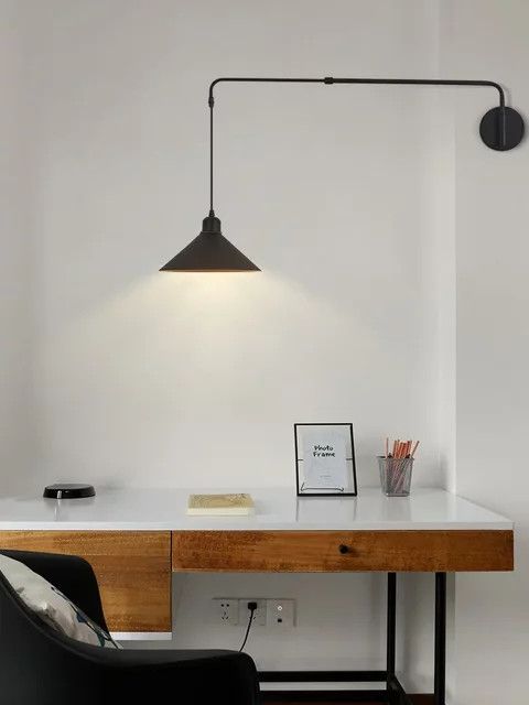 Xiuxiu Industrielle LED Wandleuchte in Schwarz mit verstellbarem Schwenkarm und langer Stange für Wohnzimmer und Schlafzimmer - Bild 1