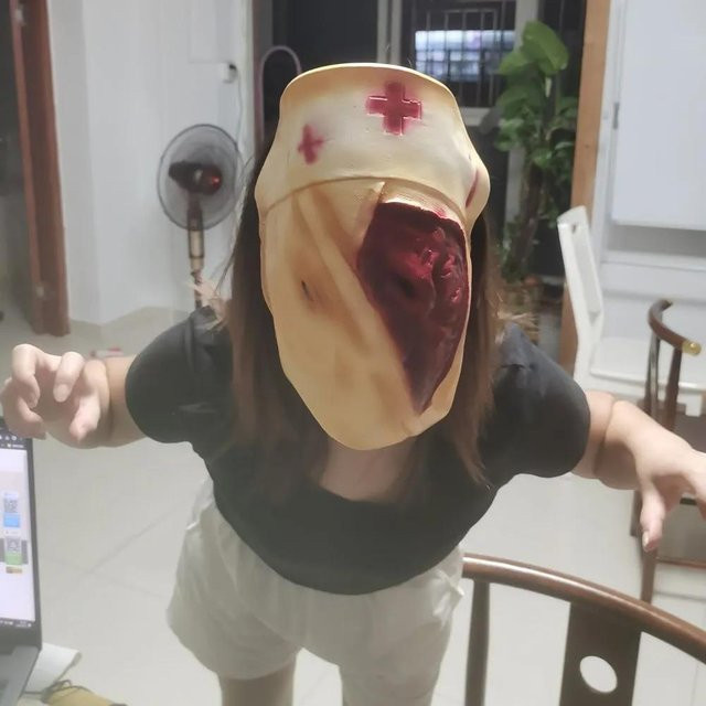 Halloween gruselige Krankenschwesternmaske, beige, One size - Bild 1
